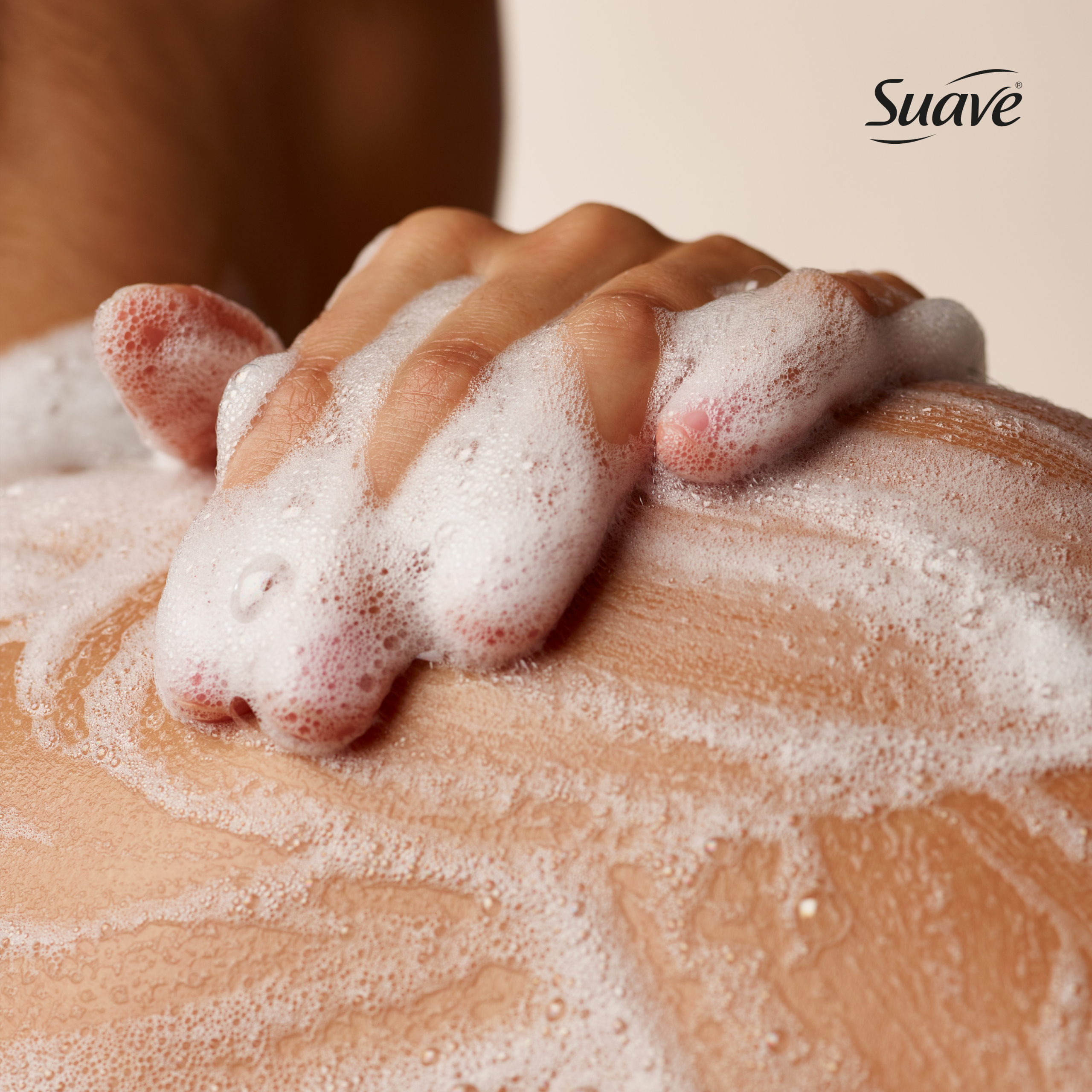 Strawberry Delight Uplifting Body Wash - Image 5